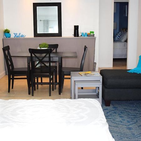 The Sands Hotel Cockburn Town Zewnętrze zdjęcie